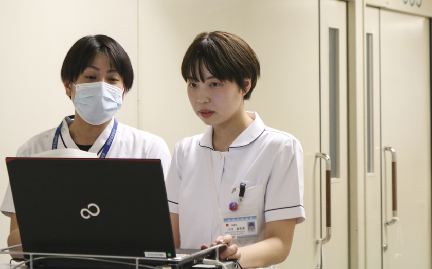 岐阜市民病院 看護局看護部川村 真奈美イメージ01